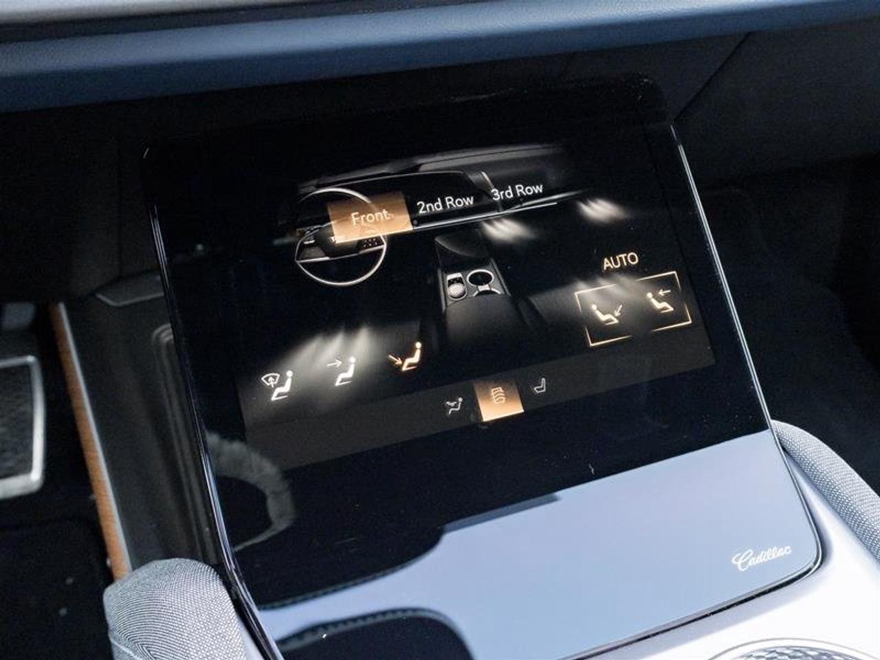 2026 Cadillac VISTIQ Premium Luxury Photo