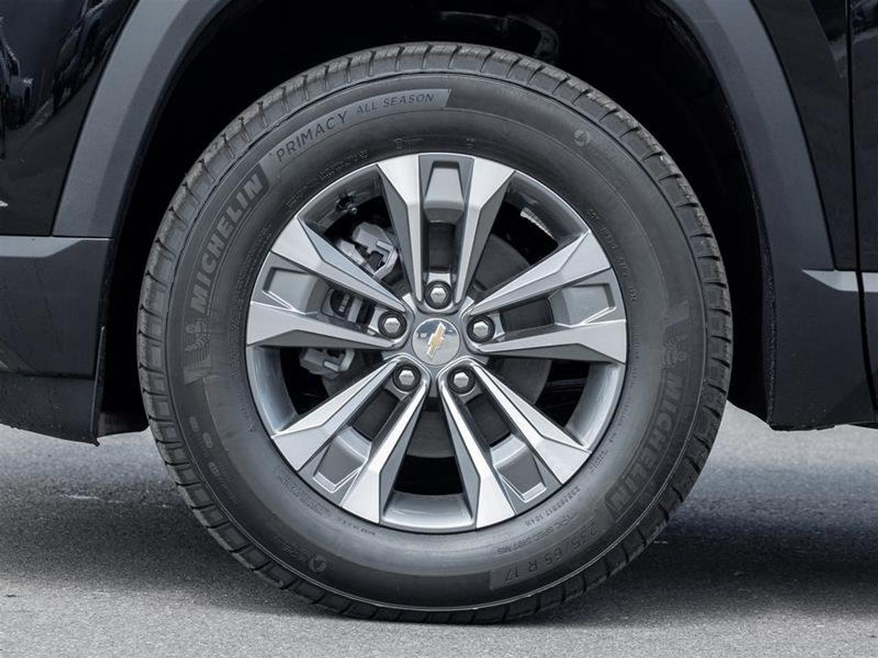 2027 Chevrolet Equinox LT Photo