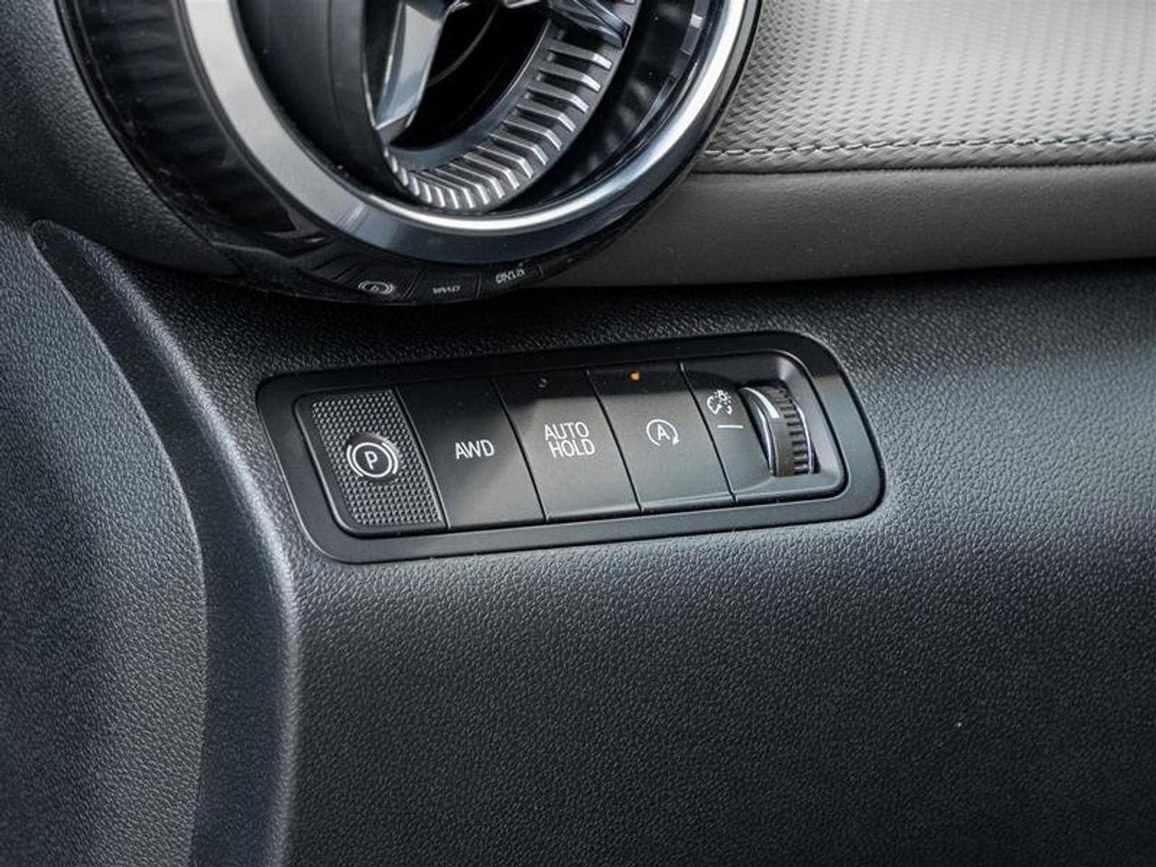 2027 Chevrolet Equinox LT Photo