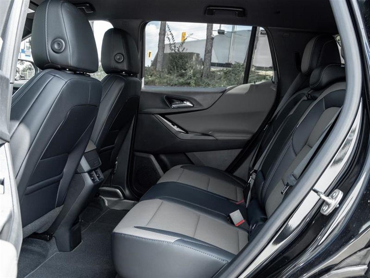2027 Chevrolet Equinox LT Photo