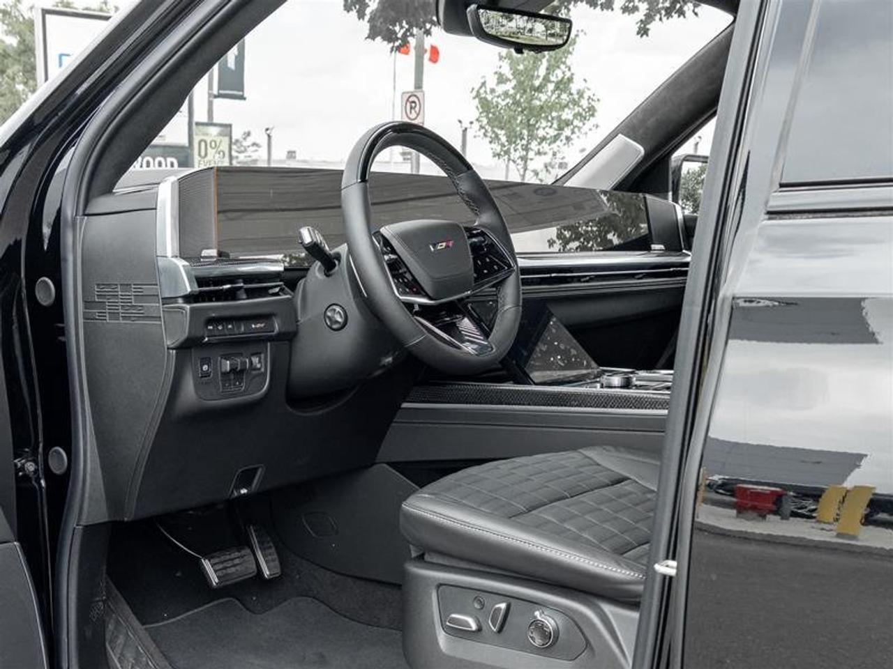2026 Cadillac Escalade V-Series Photo