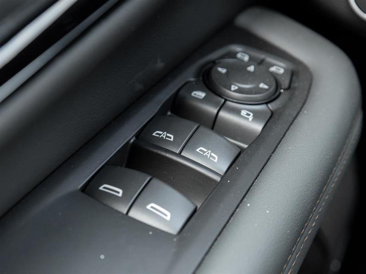 2026 GMC Yukon XL AT4 Photo
