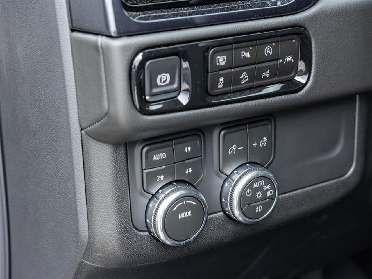 2026 GMC Yukon XL AT4 Photo