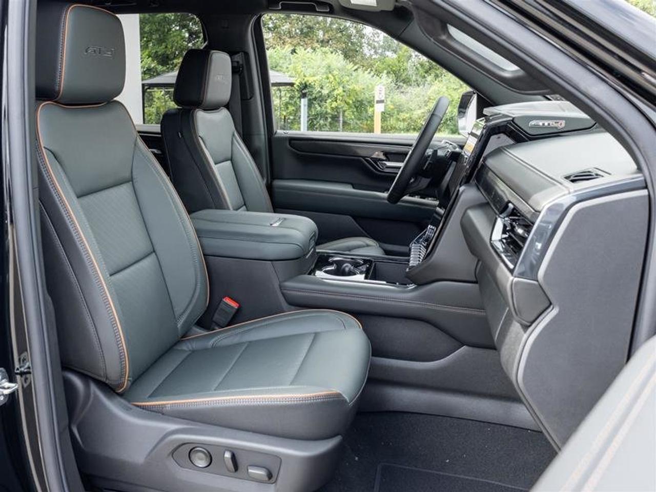 2026 GMC Yukon XL AT4 Photo