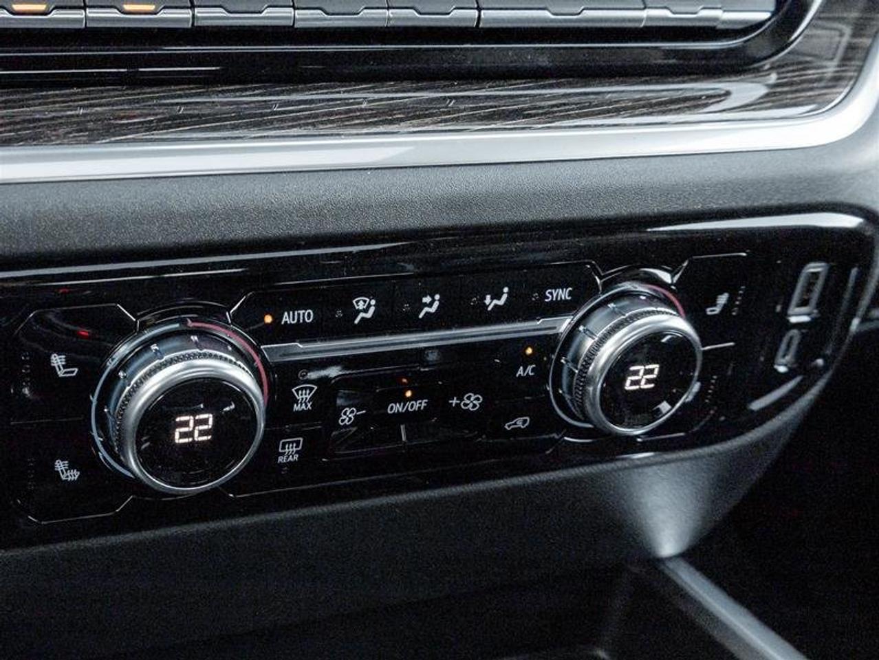 2026 GMC Sierra 1500 ELEVATION Photo
