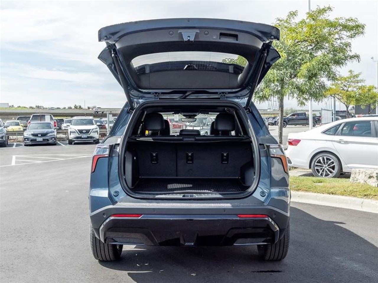 2027 Chevrolet Equinox RS Photo
