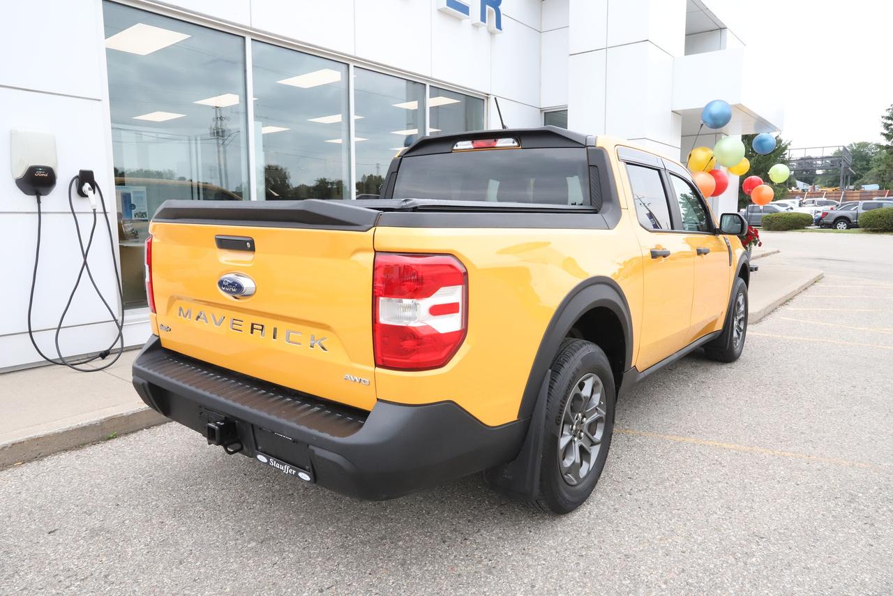 2022 Ford Maverick XLT AWD SuperCrew Photo3