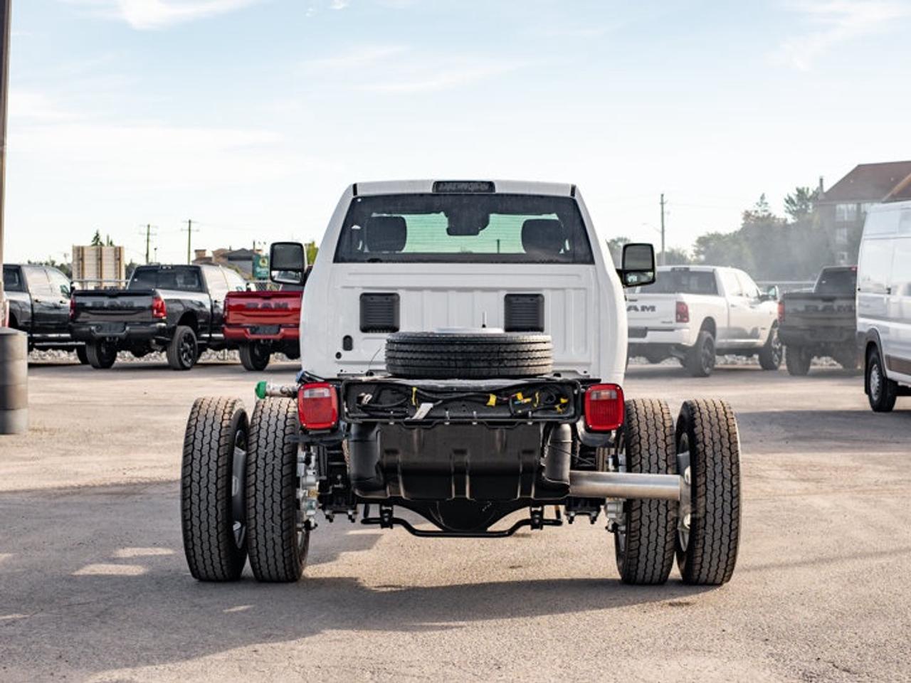 2027 RAM 5500 Chassis Tradesman Photo