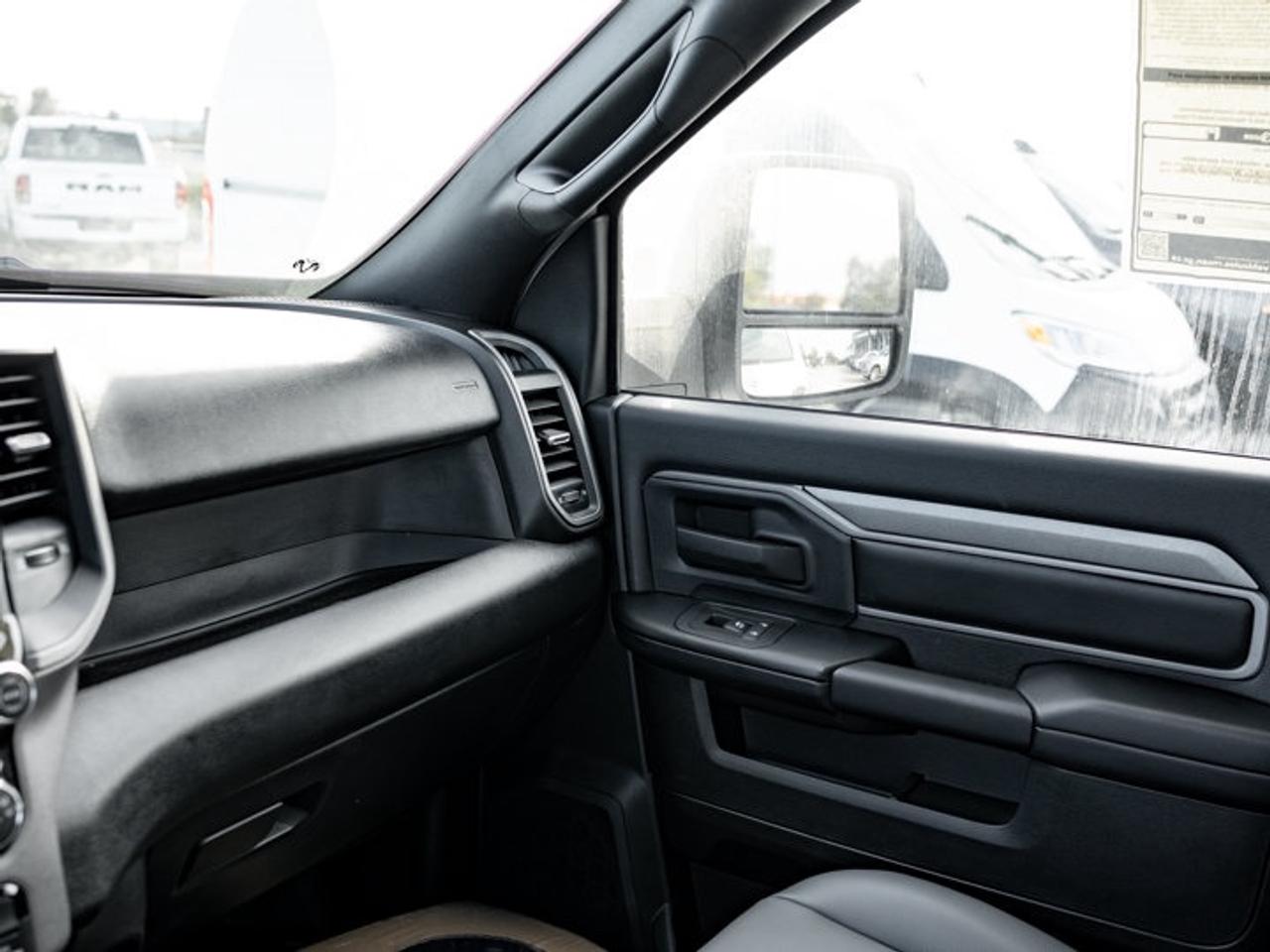 2027 RAM 5500 Chassis Tradesman Photo