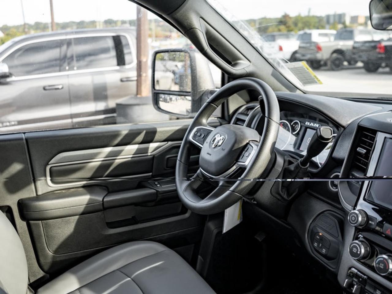 2027 RAM 5500 Chassis Tradesman Photo