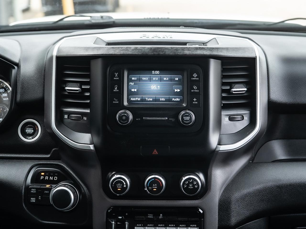 2019 RAM 2500 Big Horn 4x4 Crew Cab 6'4" Box 6.4L V8 Photo30