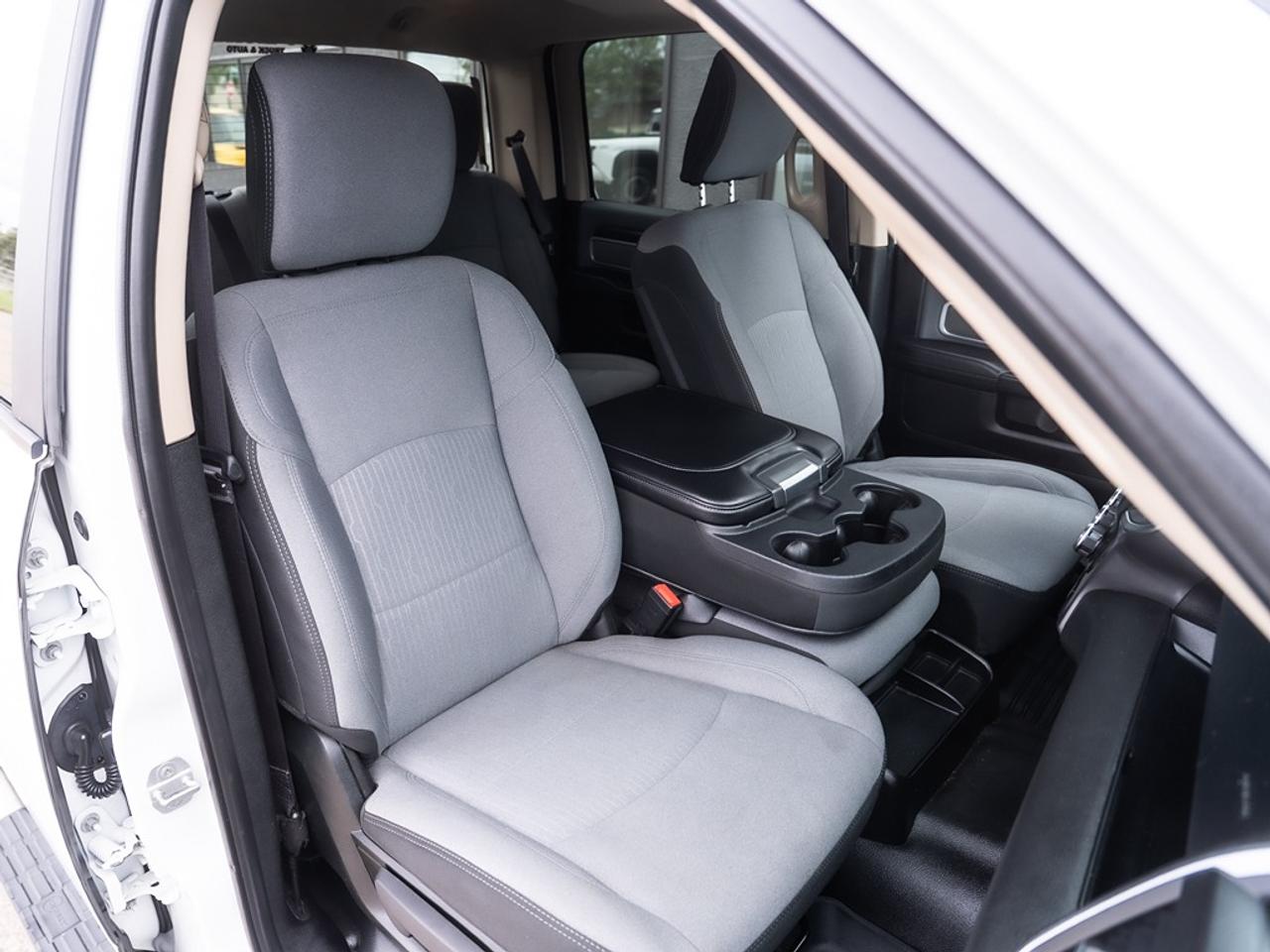 2019 RAM 2500 Big Horn 4x4 Crew Cab 6'4" Box 6.4L V8 Photo20