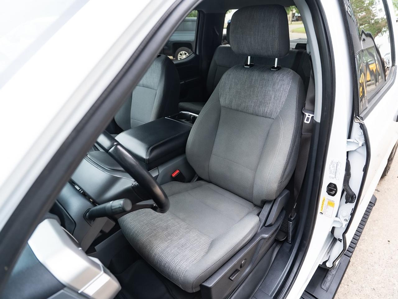 2022 Ford F-150 XLT 4WD SuperCrew 6.5' Box Photo40