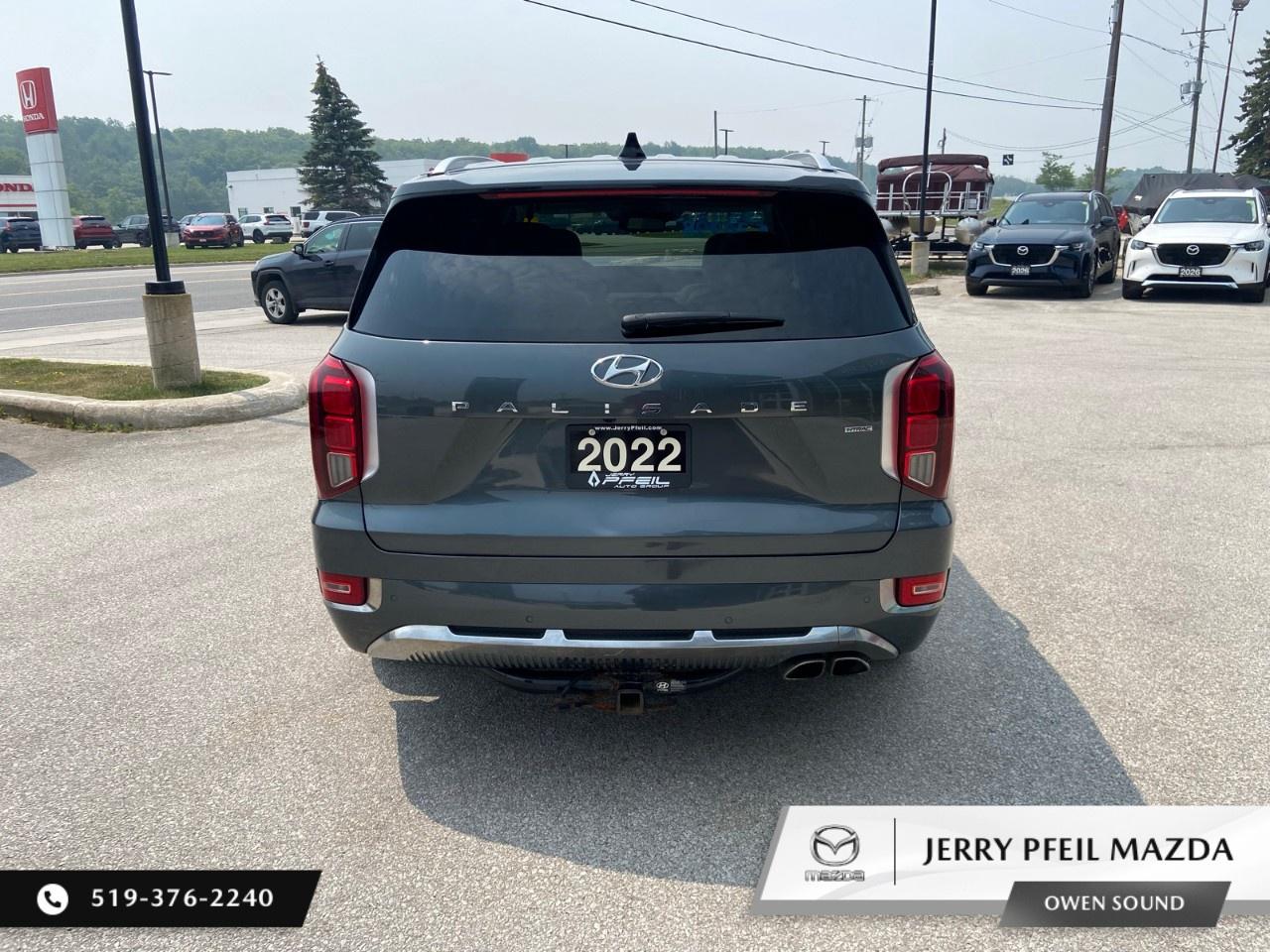 2022 Hyundai PALISADE Ultimate Calligraphy 7-Passenger AWD Photo3