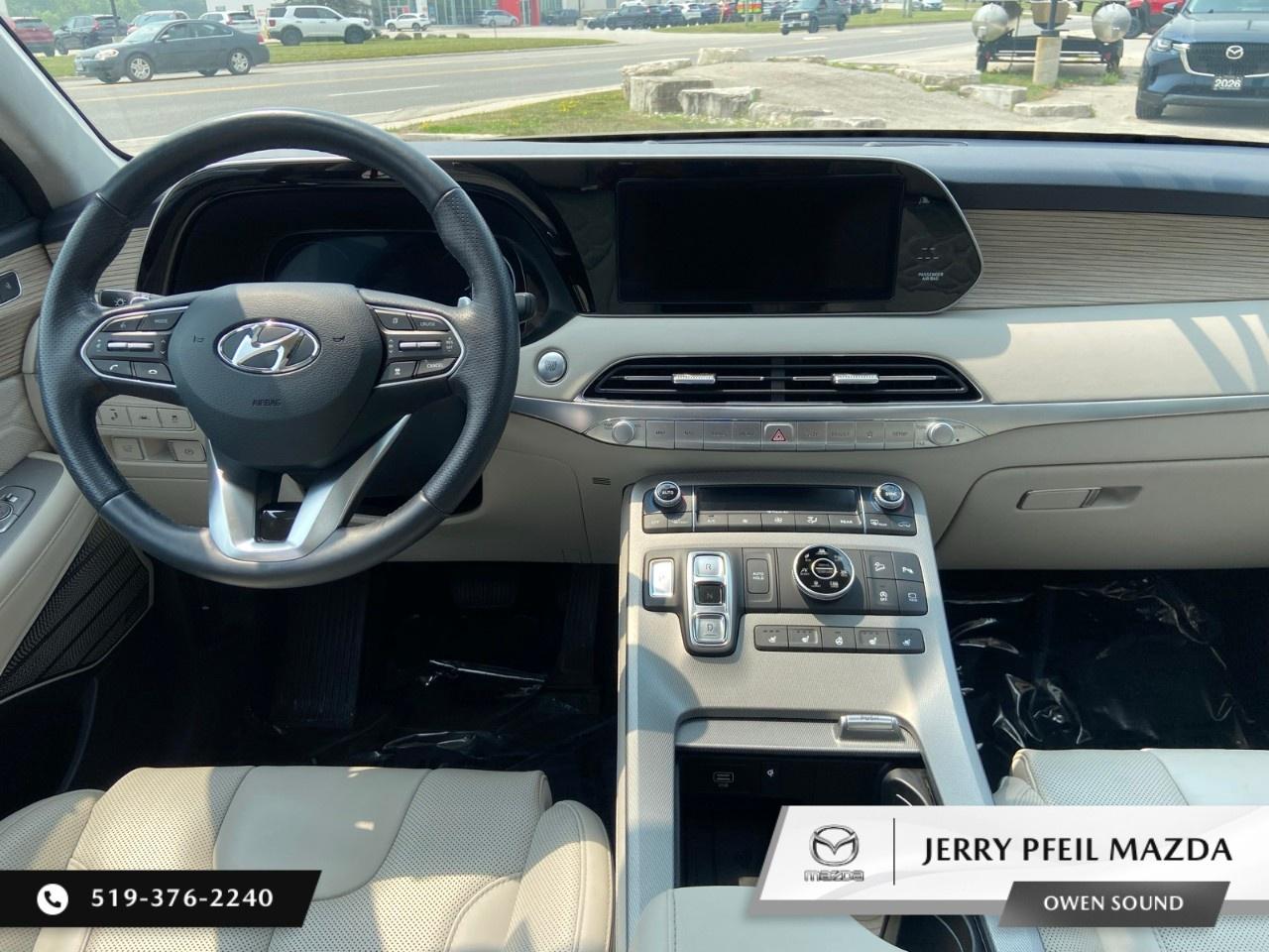2022 Hyundai PALISADE Ultimate Calligraphy 7-Passenger AWD Photo