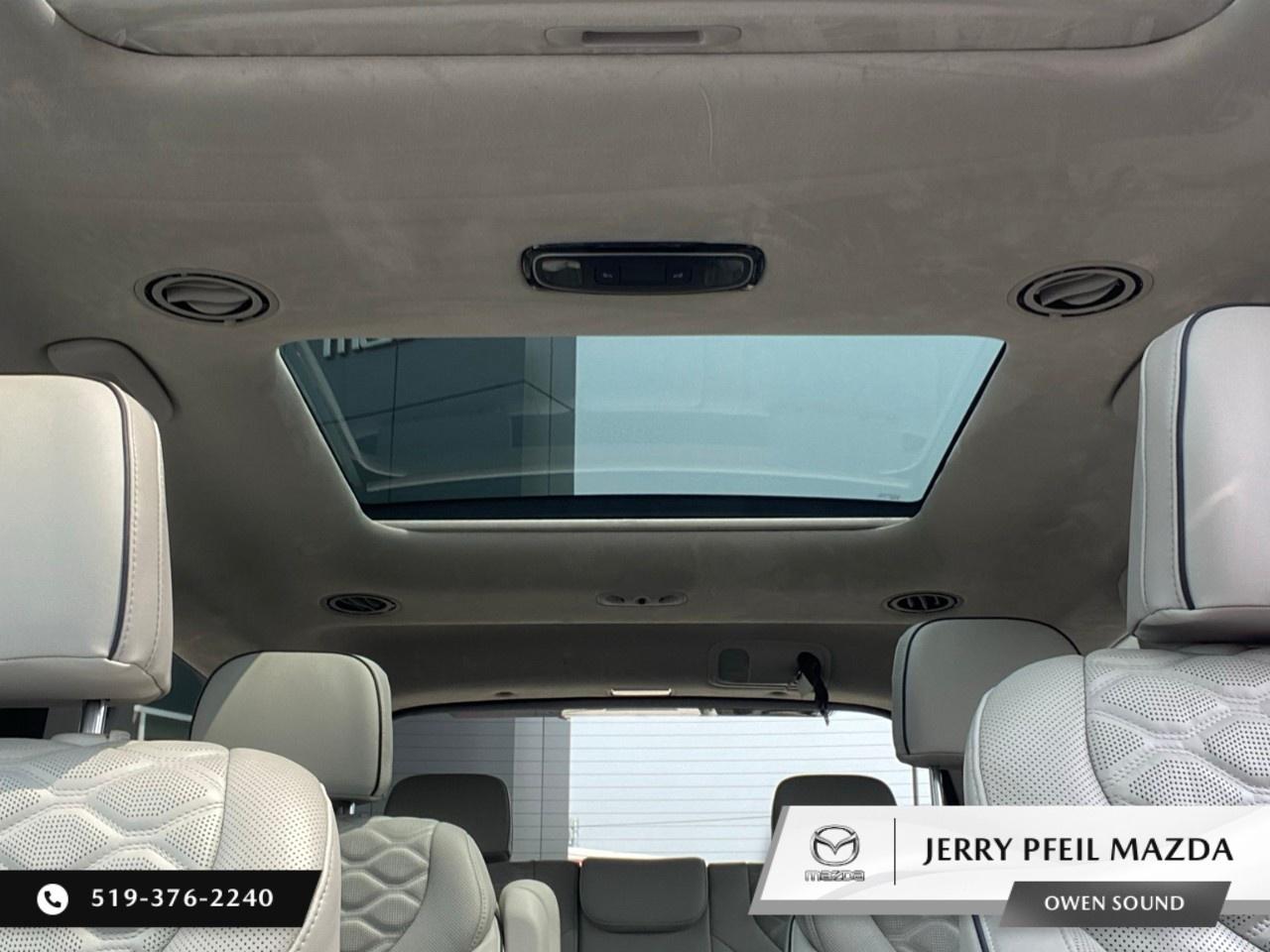 2022 Hyundai PALISADE Ultimate Calligraphy 7-Passenger AWD Photo