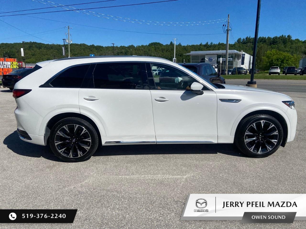 2024 Mazda CX-90 MHEV Signature AWD Photo