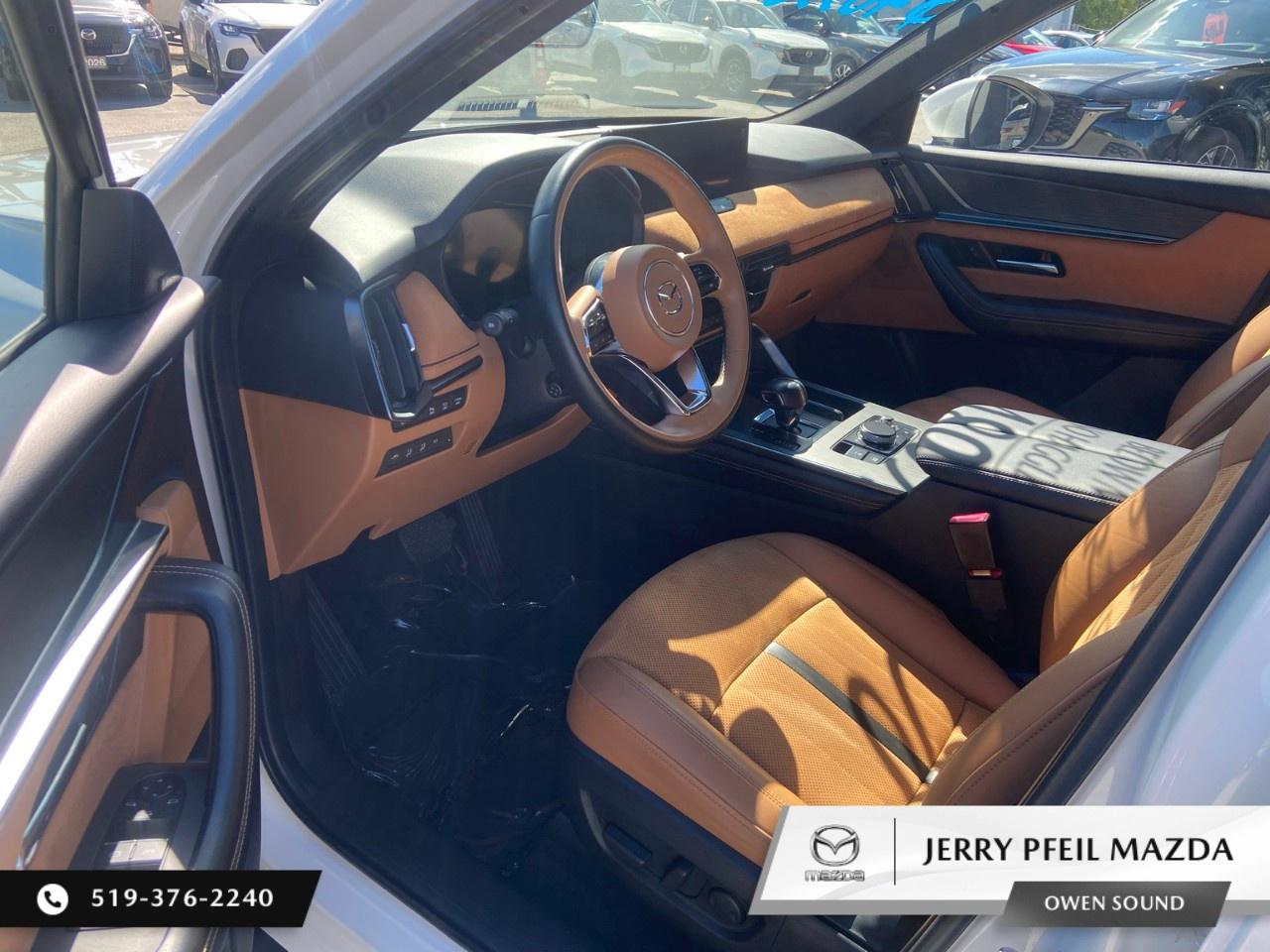 2024 Mazda CX-90 MHEV Signature AWD Photo