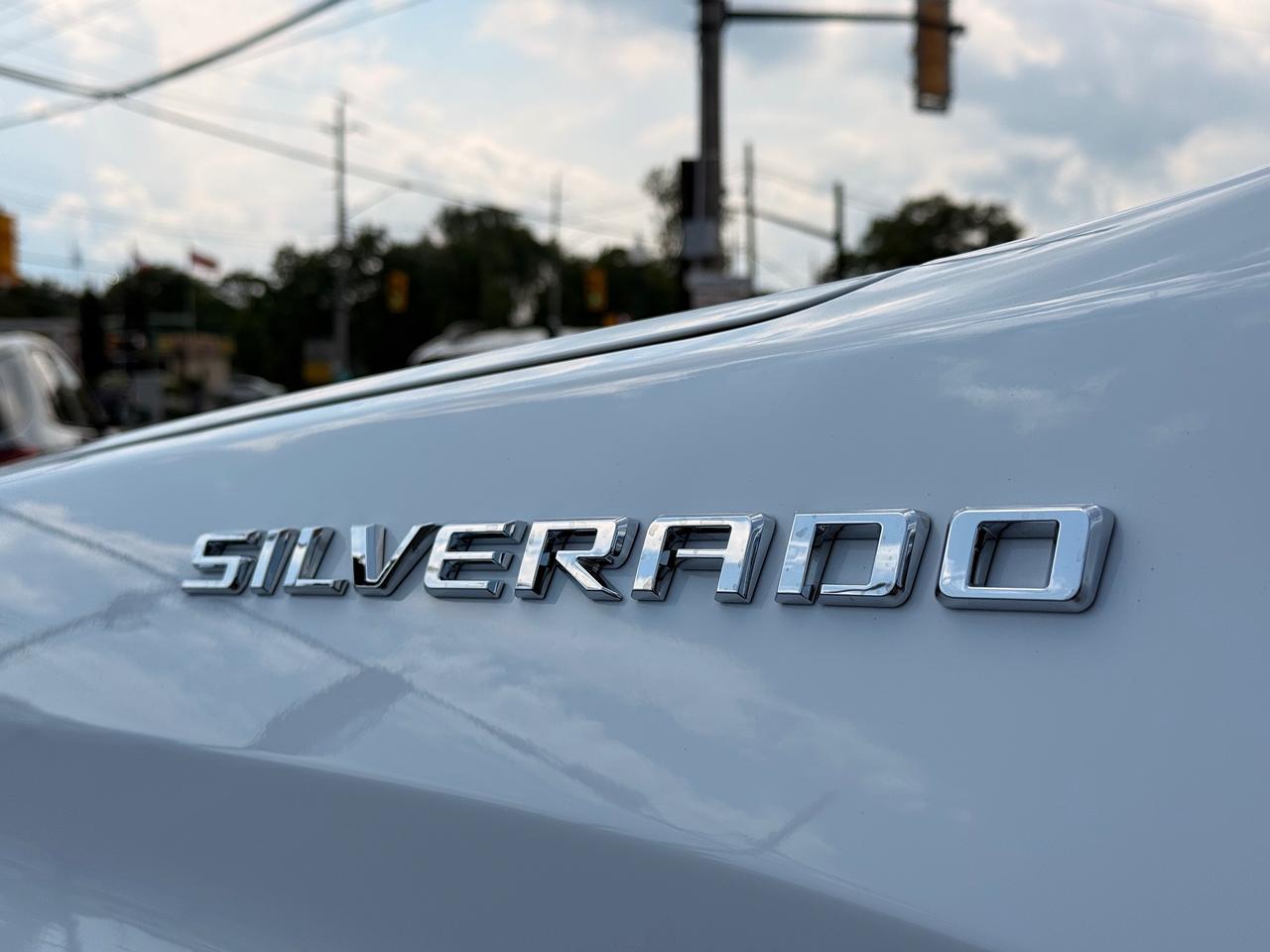 2024 Chevrolet Silverado 1500 RST Photo