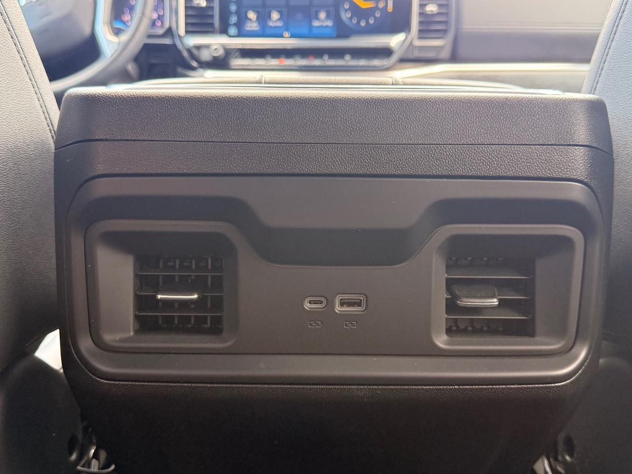 2024 Chevrolet Silverado 1500 RST Photo