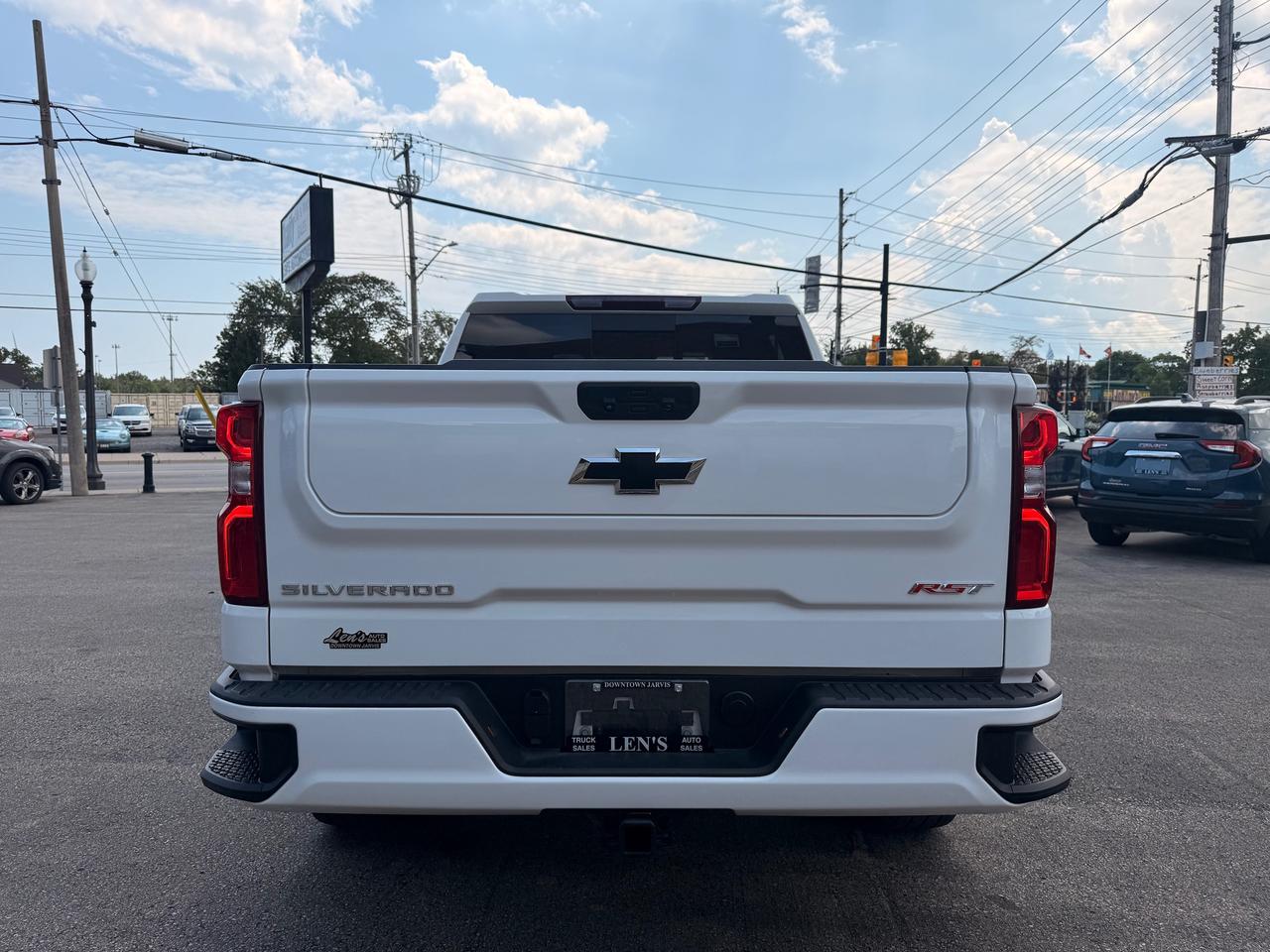 2024 Chevrolet Silverado 1500 RST Photo4
