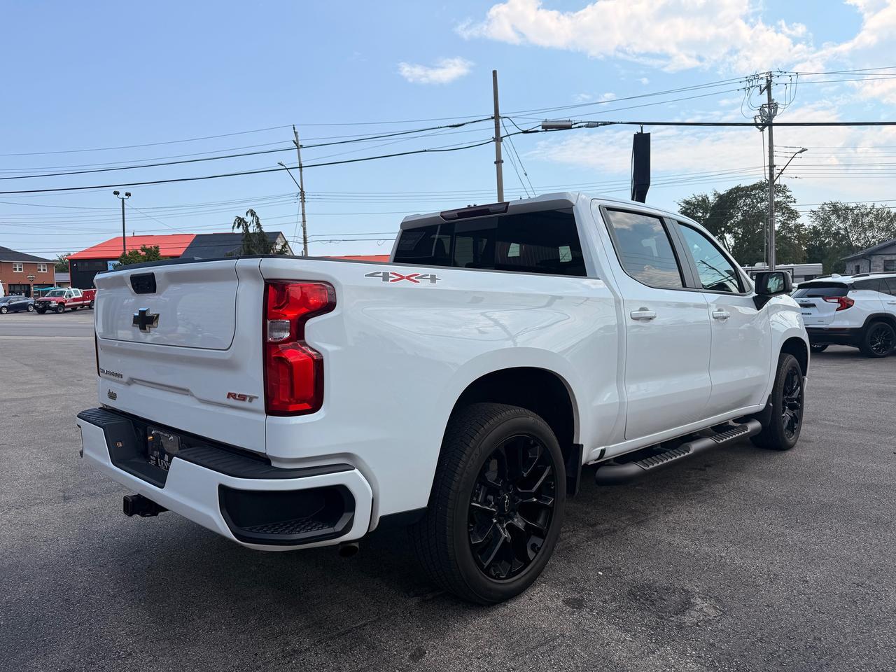 2024 Chevrolet Silverado 1500 RST Photo3