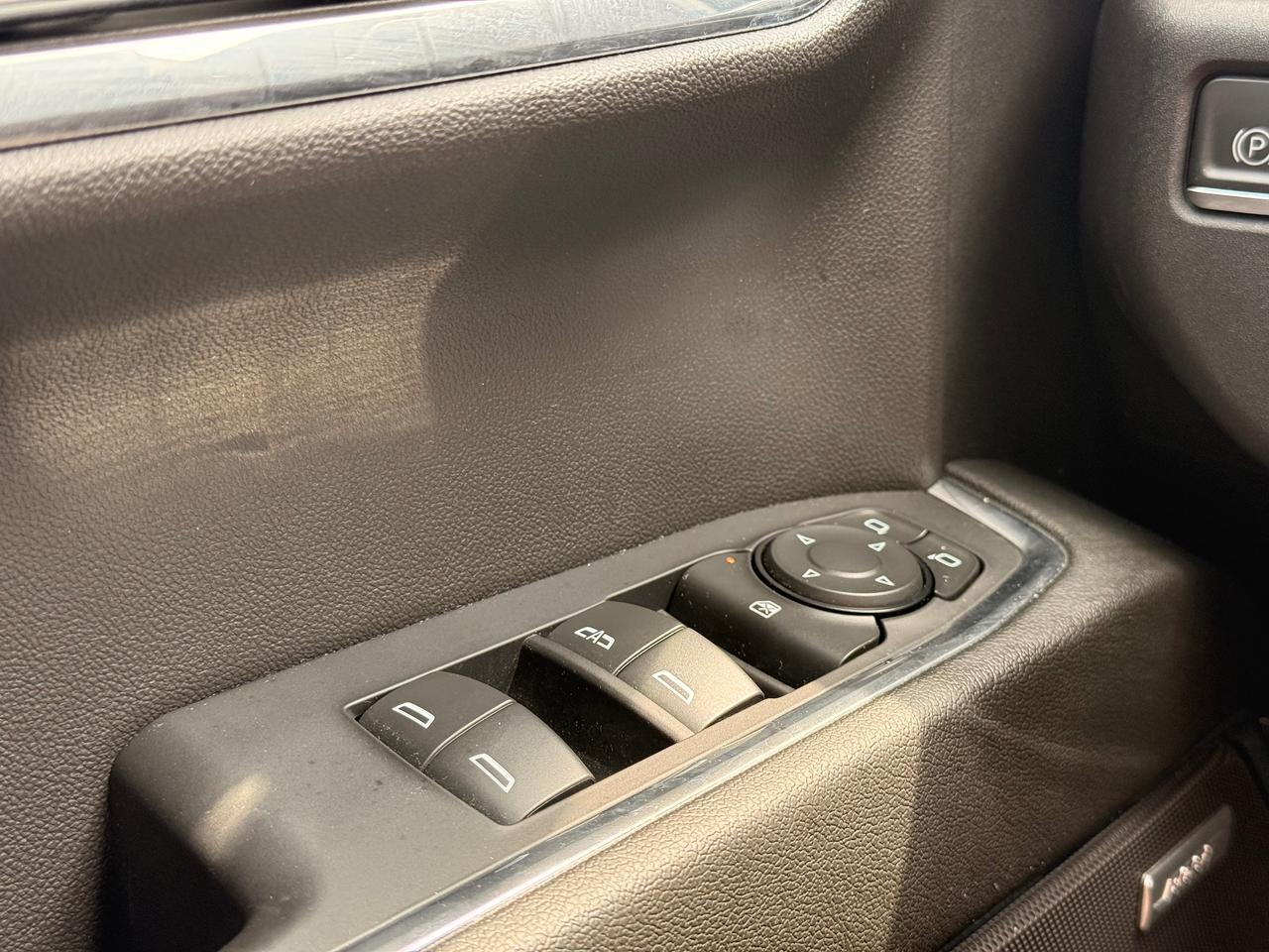 2024 Chevrolet Silverado 1500 RST Photo