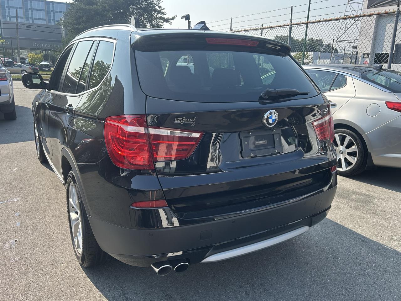 2014 BMW X3 AWD 4DR XDRIVE28i - Photo #3
