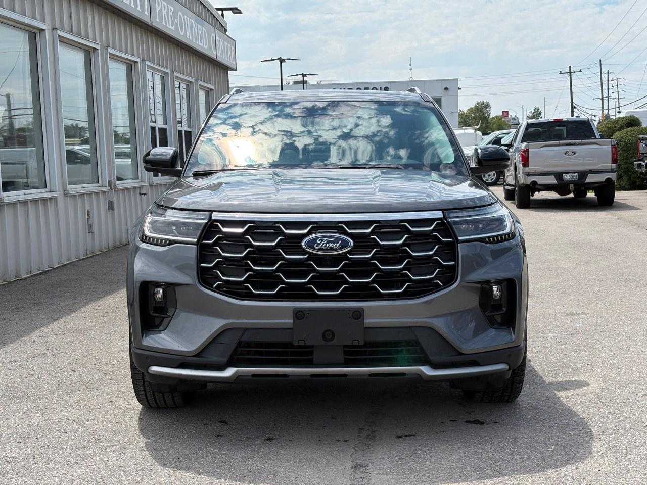 2026 Ford Explorer Platinum 4WD Photo
