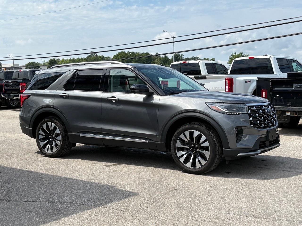2026 Ford Explorer Platinum 4WD Photo
