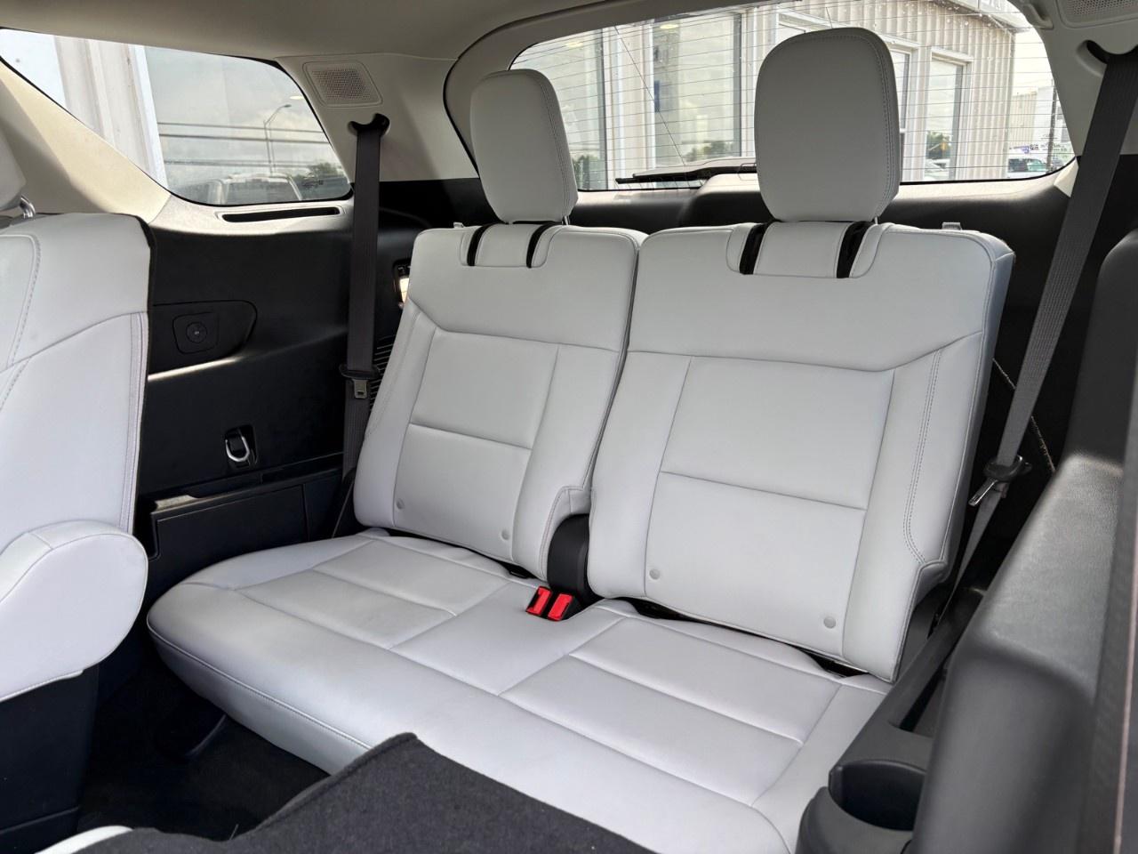 2026 Ford Explorer Platinum 4WD Photo