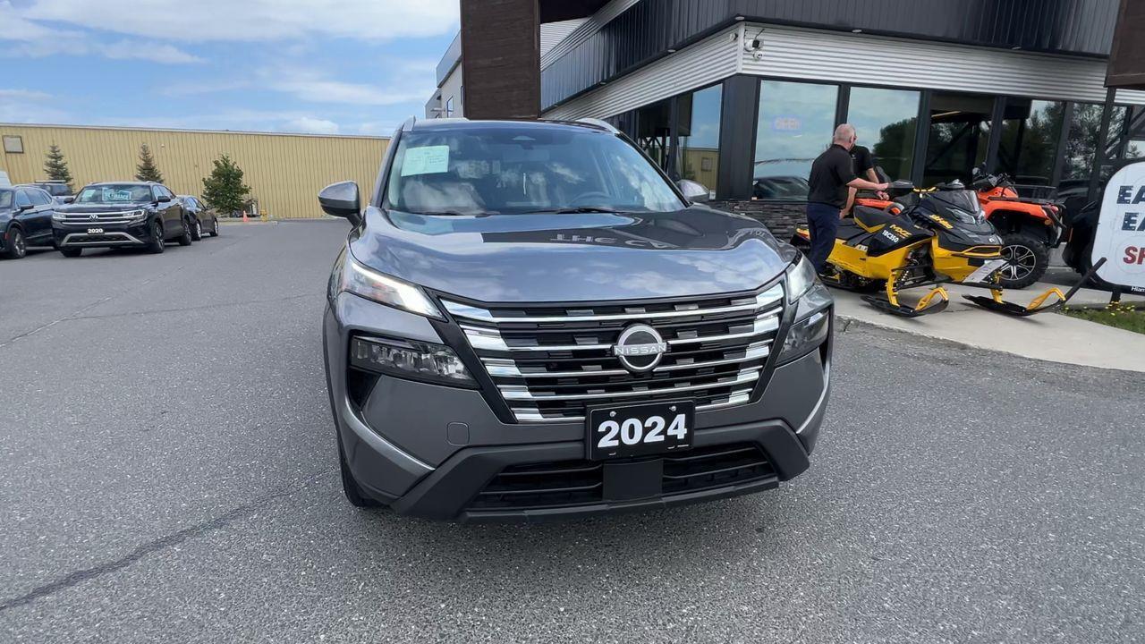 2024 Nissan Rogue SV Moonroof PREVIOUS DAILY RENTAL, AWD, MOONROOF, REMOTE START, HEATED SEATS, POWER LIFTGATE, BLUETOOTH, CRUISE Photo