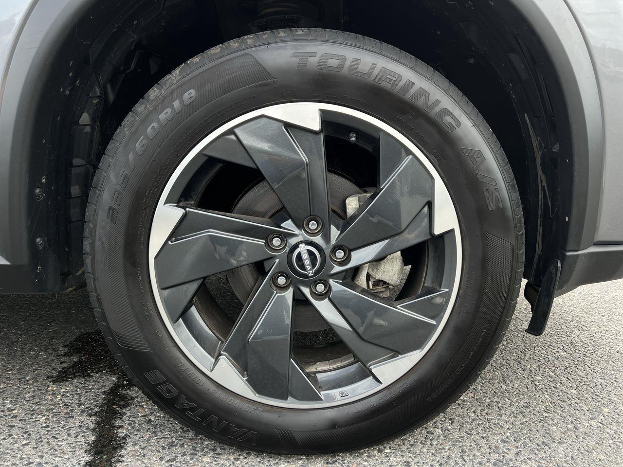 2024 Nissan Rogue SV Moonroof PREVIOUS DAILY RENTAL, AWD, MOONROOF, REMOTE START, HEATED SEATS, POWER LIFTGATE, BLUETOOTH, CRUISE Photo