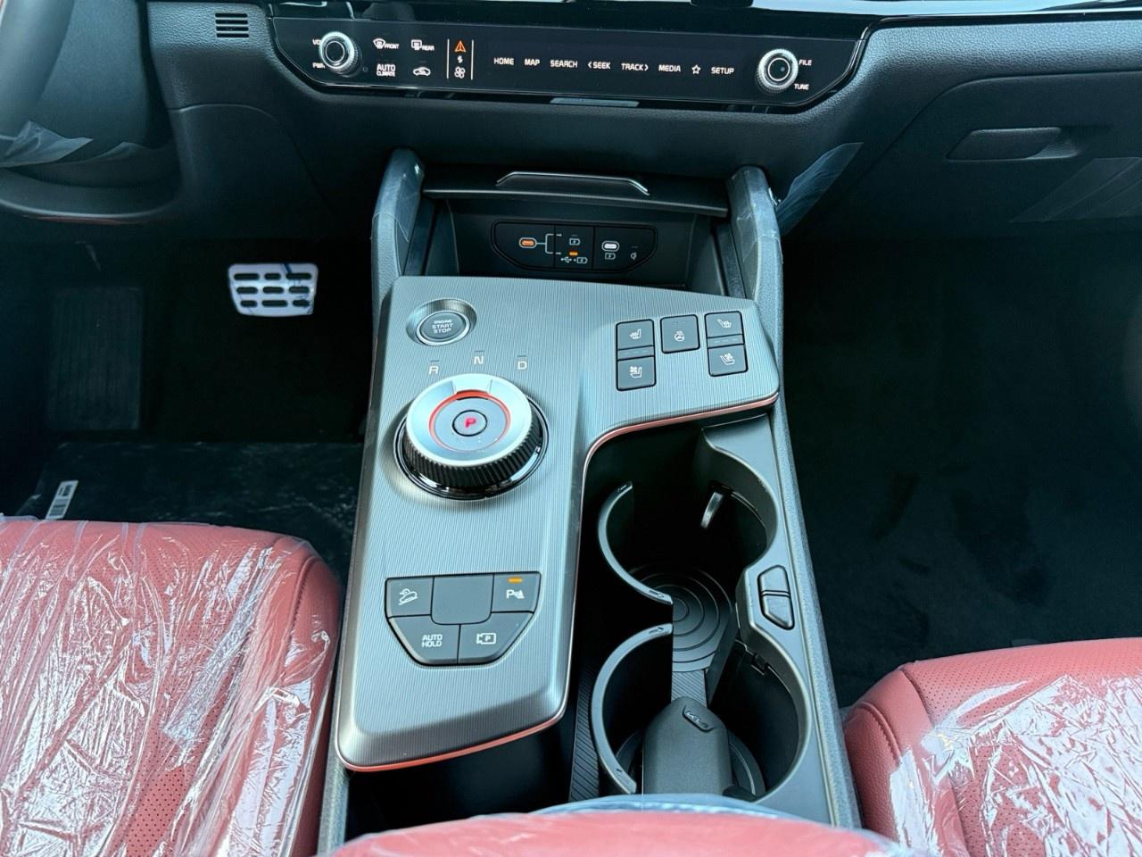 2027 Kia Sportage Hybrid SX AWD w/Red Interior Photo