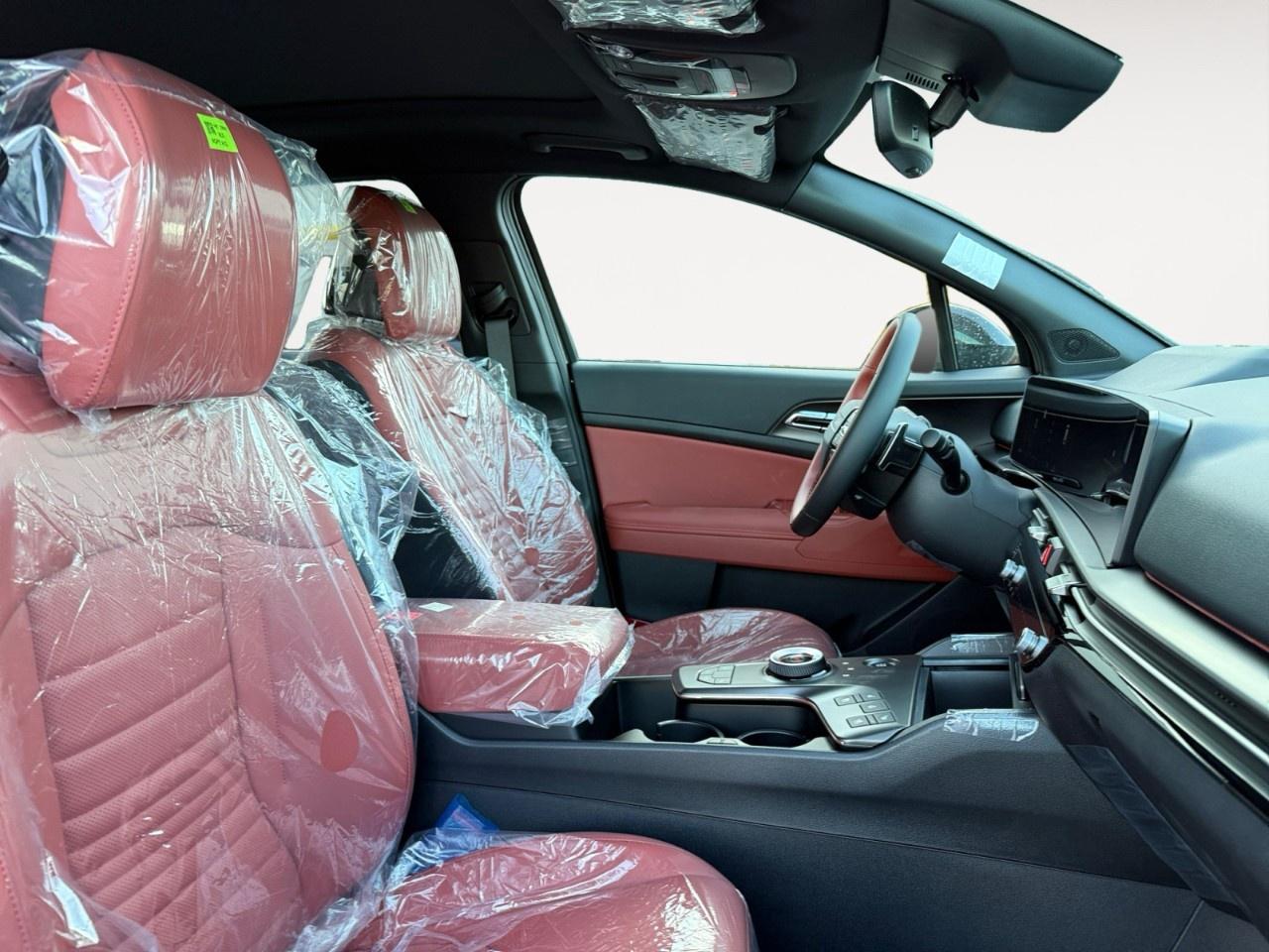 2027 Kia Sportage Hybrid SX AWD w/Red Interior Photo
