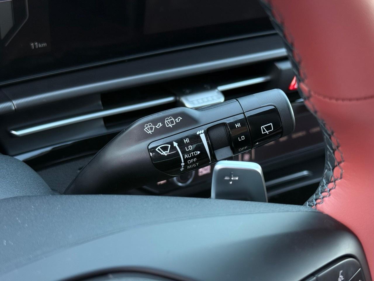 2027 Kia Sportage Hybrid SX AWD w/Red Interior Photo