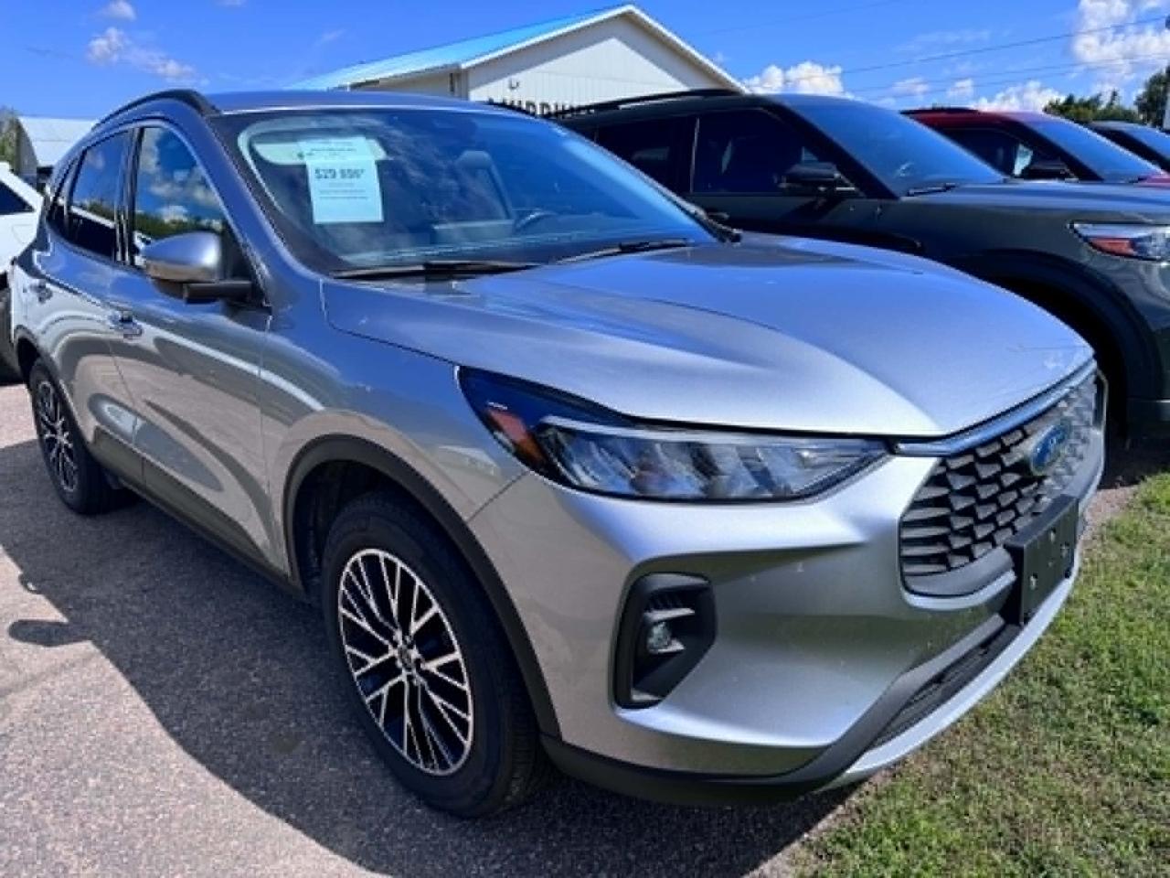 2024 Ford Escape PHEV Photo5
