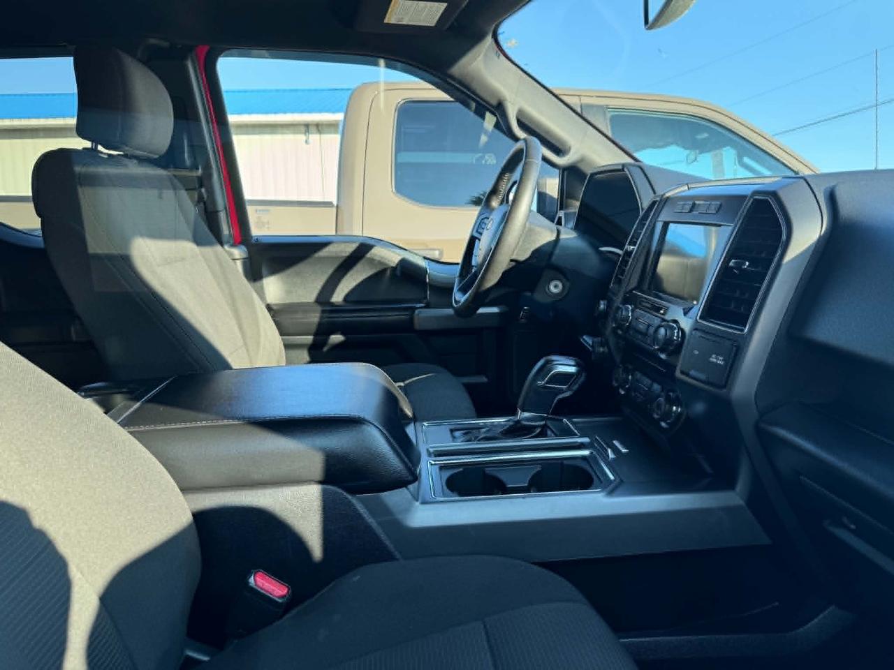 2017 Ford F-150 XLT Photo