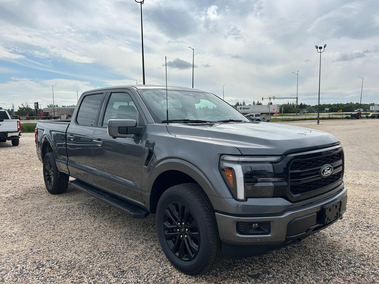 2026 Ford F-150 LARIAT 4WD SuperCrew 6.5' Box 502A Photo2