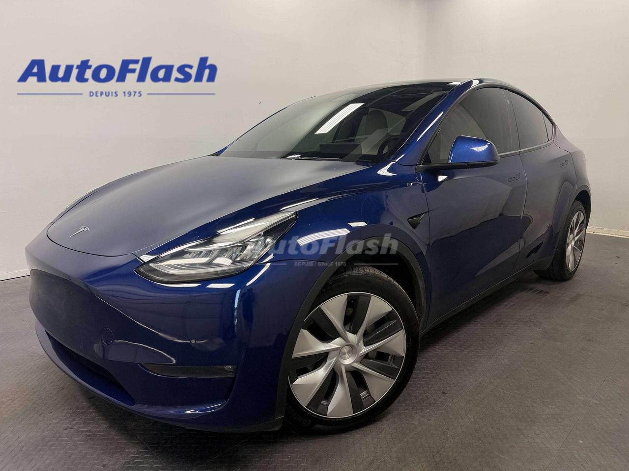 Achetez en toute confiance chez AutoFlash. Entreprise familiale depuis plus de 50 ans, AutoFlash est fi&egrave;rement not&eacute;e 4,7 ? sur Google avec plus de 2 400 avis de clients. Des prix comp&eacute;titifs, sans compromis sur la qualit&eacute;.

Buy with confidence from AutoFlash. Family-owned for over 50 years and proudly rated 4.7? on Google with over 2,400 customer reviews. Competitive pricing without compromising on quality.

+ Avertisseur de d&eacute;rive de la trajectoire / Lane departure warning
+ Bluetooth
+ Cam&eacute;ra de recul / Backup camera
+ Commandes de radio au volant / Steering wheel audio controls
+ Si&egrave;ges en cuir / Leather interior
+ R&eacute;gulateur de vitesse / Cruise control
+ R&eacute;gulateur de vitesse adaptatif / Adaptive cruise control
+ Si&egrave;ges chauffants / Heated seats
+ Syst&egrave;me dassistance stationnement / Park assist system
+ Syst&egrave;me de navigation / Navigation system
+ Surveillance des angles morts / Blind spot monitoring
+ Syst&egrave;me d&eacute;vitement de collision / Collision warning system
+ Toit &agrave; vision panoramique / Panoramic sunroof
+ Volant chauffant / Heated Steering wheel
+ V&eacute;rifi&eacute; par Carfax / Carfax verified
+ Kilom&eacute;trage certifi&eacute; / Certified kilometers
+ Historique d&rsquo;entretien / Maintenance history
+ Protection m&eacute;canique disponible / Mechanical protection available
+ Ce v&eacute;hicule a r&eacute;cemment &eacute;t&eacute; donn&eacute; en &eacute;change / This vehicle was recently traded in

Visitez notre page Google pour voir tous les commentaires positifs que nos clients nous laissent.
 
Financement rapide et facile, 1ere, 2e et 3e chances au cr&eacute;dit, approbation en 30 minutes, taux d&rsquo;acceptation tr&egrave;s &eacute;lev&eacute;. 

Essayez notre demande de cr&eacute;dit s&eacute;curis&eacute; en ligne, sans obligation! 

Nous sommes les sp&eacute;cialistes des autos, fourgonnettes, VUS, 4x4, et les camions l&eacute;gers jusqu&agrave; une tonne. 

*Seulement le nettoyage de base du v&eacute;hicule, fait par un sous-traitant, est inclus. Pour un perfectionnement de lesth&eacute;tique int&eacute;rieur/ext&eacute;rieur, dont une d&eacute;contamination de la peinture, des retouches de peinture, faites par nos experts en esth&eacute;tique, une somme de 249$ sera ajout&eacute;e &agrave; votre facture. Aussi disponible, loption dimmatriculer la voiture sur place, qui vous permet d&eacute;pargner du temps et le co&ucirc;t de 25$ du transit temporaire.

*************

Since 1975 AutoFlash has offered the best price-quality and excellent service. 

Visit our Google page to read all the nice things our clients have to say about us.

We have financing for all credit situations. 1st 2nd 3rd chance credit with an excellent approval rate!

Try our secured on&ndash;line credit application any time, with no obligation! 

We specialize in all brands, makes and models. Whether you need a car, truck, SUV or minivan, we can help you.

And if we don&rsquo;t have it, we&rsquo;ll find it for you!

*Only the basic cleaning of the vehicle, done by a subcontractor, is included in the advertised price. For a complete interior/exterior detailing, done by our esthetic specialists, which includes a complete paint decontamination and paint touch-ups if needed, an amount of 249$ will be added to your invoice. Also available, in-house licensing, which allows you to save the $25 for a temporary Transit.