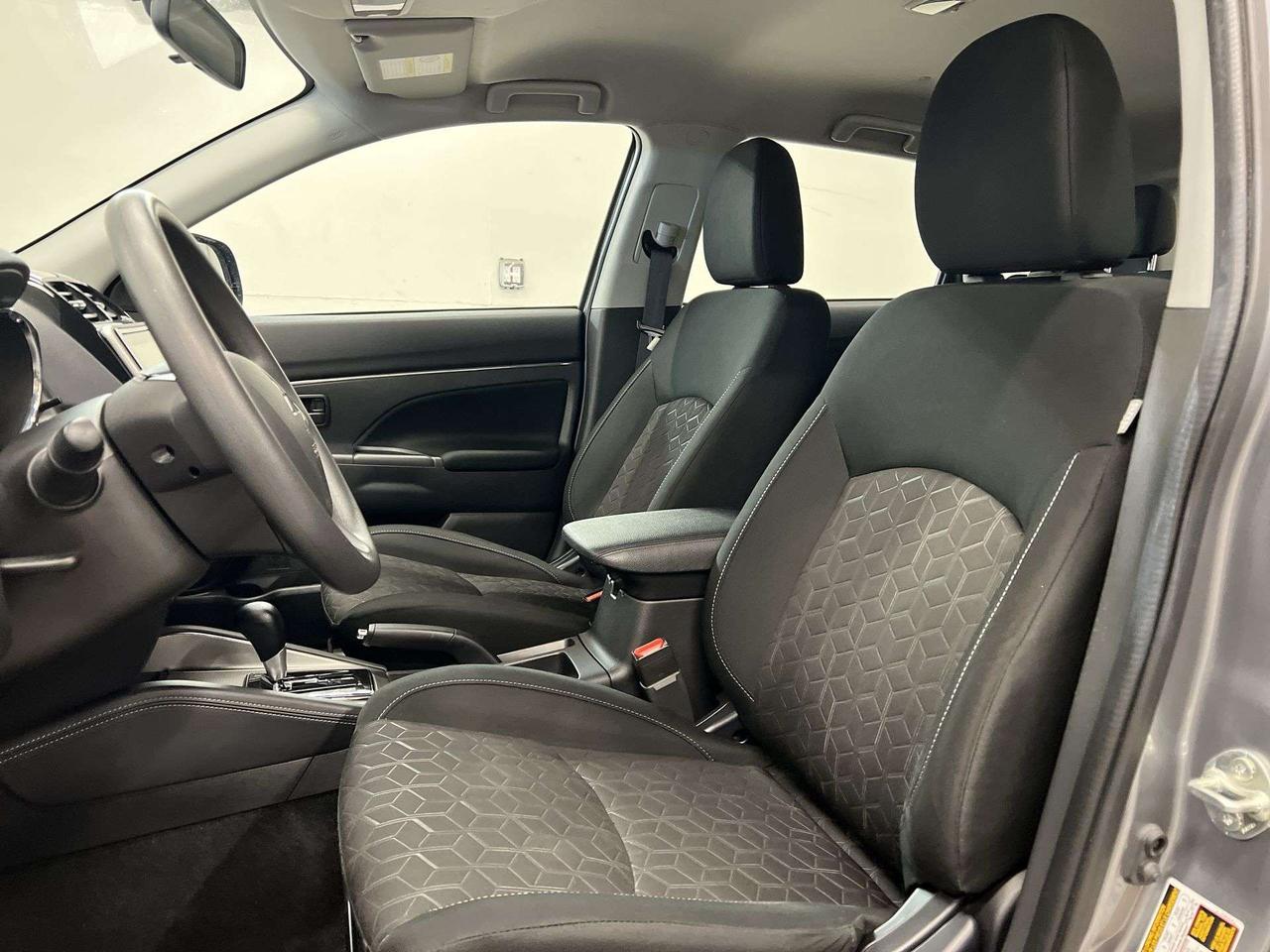 2022 Mitsubishi RVR AWD |ONLY 26,000 KMS! | HTD SEATS |CARPLAY |CRUISE Photo