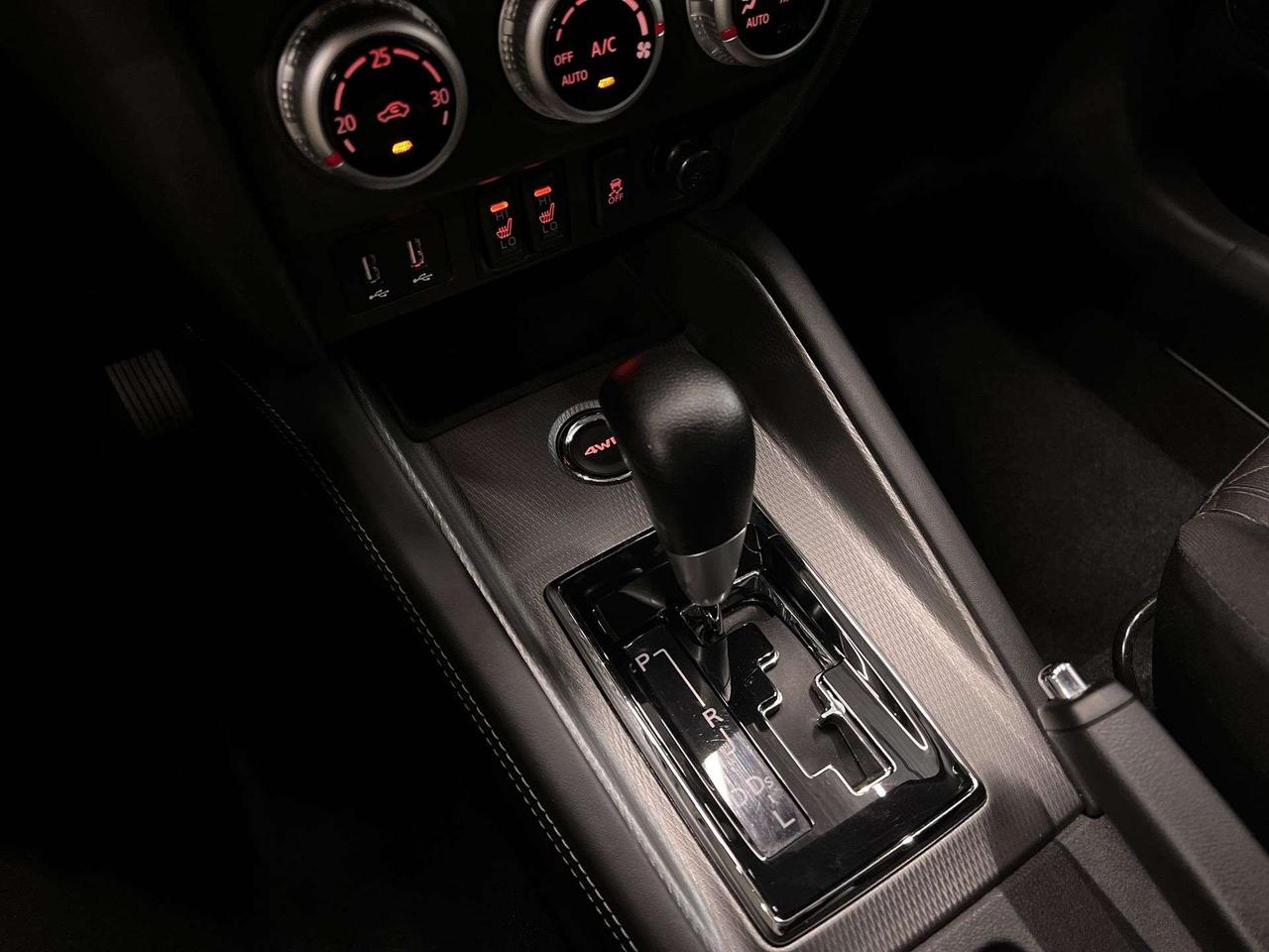 2022 Mitsubishi RVR AWD |ONLY 26,000 KMS! | HTD SEATS |CARPLAY |CRUISE Photo