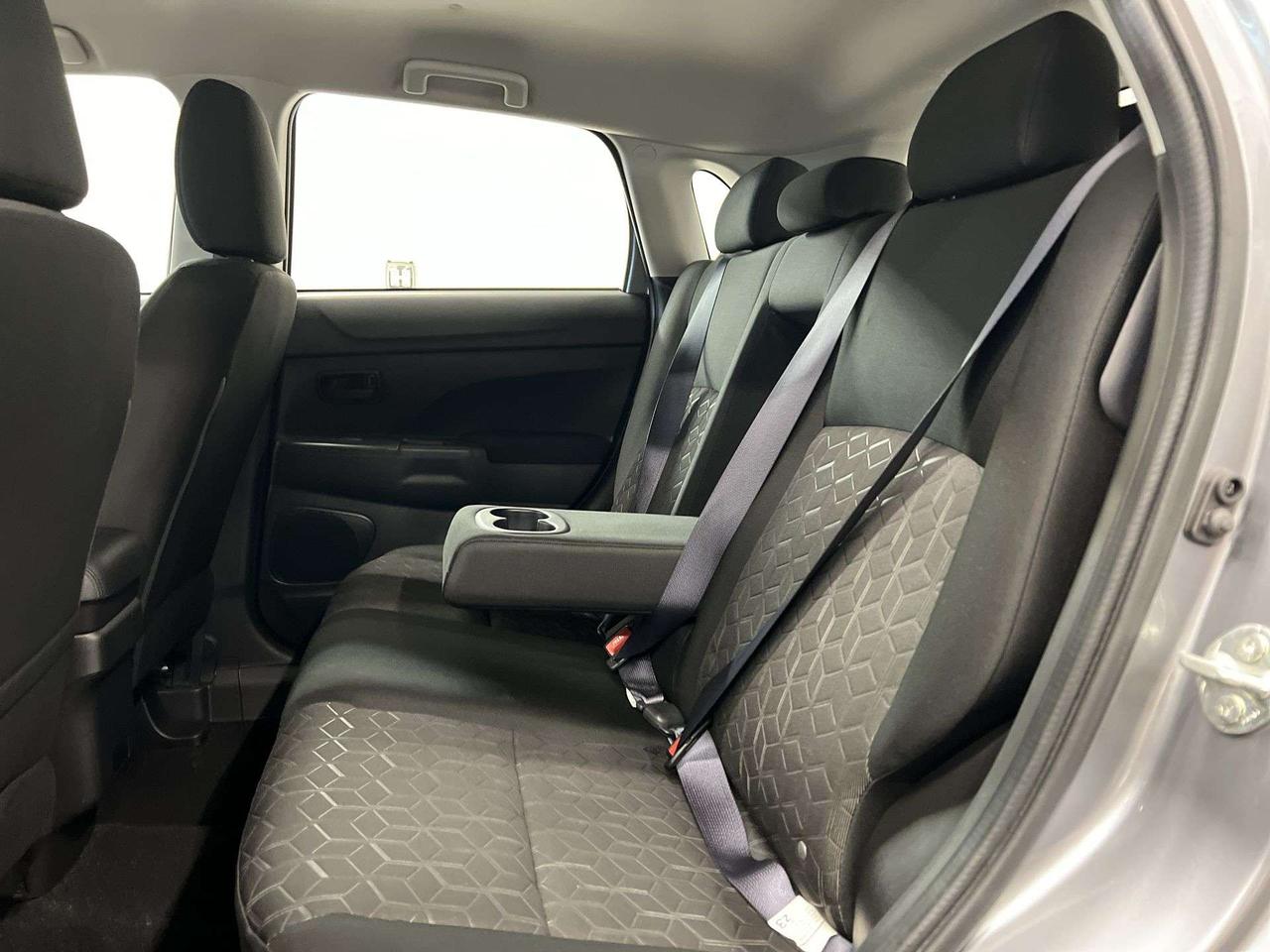 2022 Mitsubishi RVR AWD |ONLY 26,000 KMS! | HTD SEATS |CARPLAY |CRUISE Photo