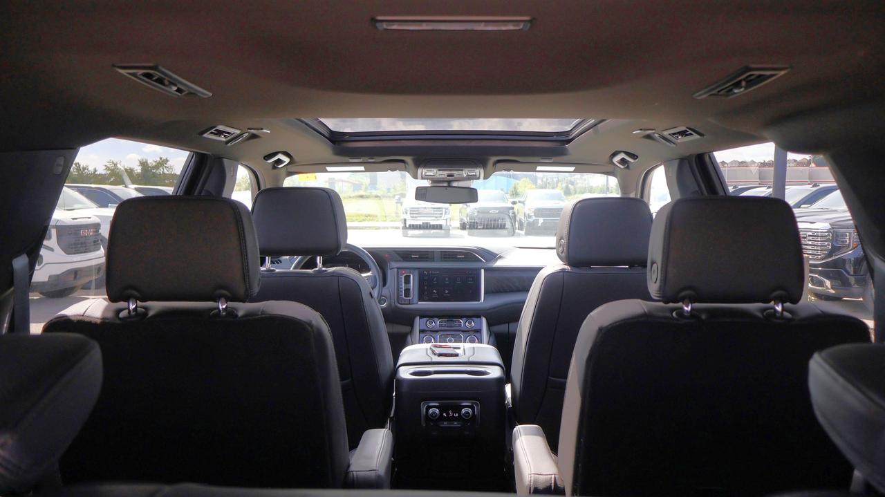 2024 GMC Yukon Denali | 3rd Row | Remote Start Photo