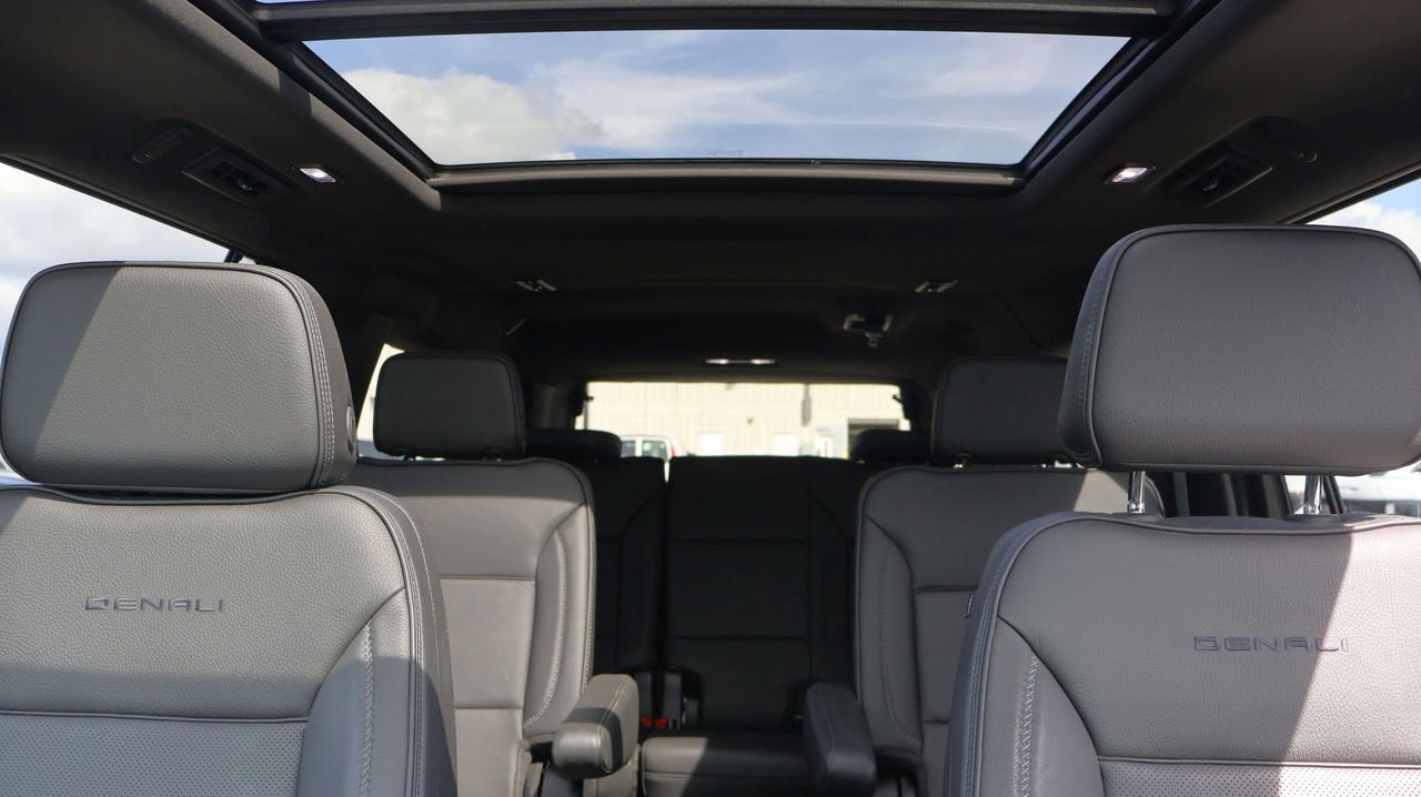 2024 GMC Yukon Denali | 3rd Row | Remote Start Photo