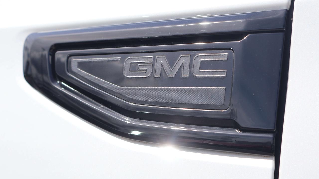 2024 GMC Yukon Denali | 3rd Row | Remote Start Photo