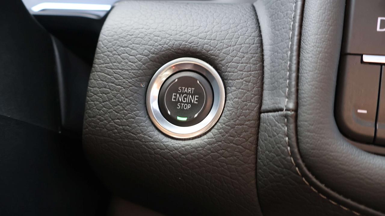 2024 GMC Yukon Denali | 3rd Row | Remote Start Photo