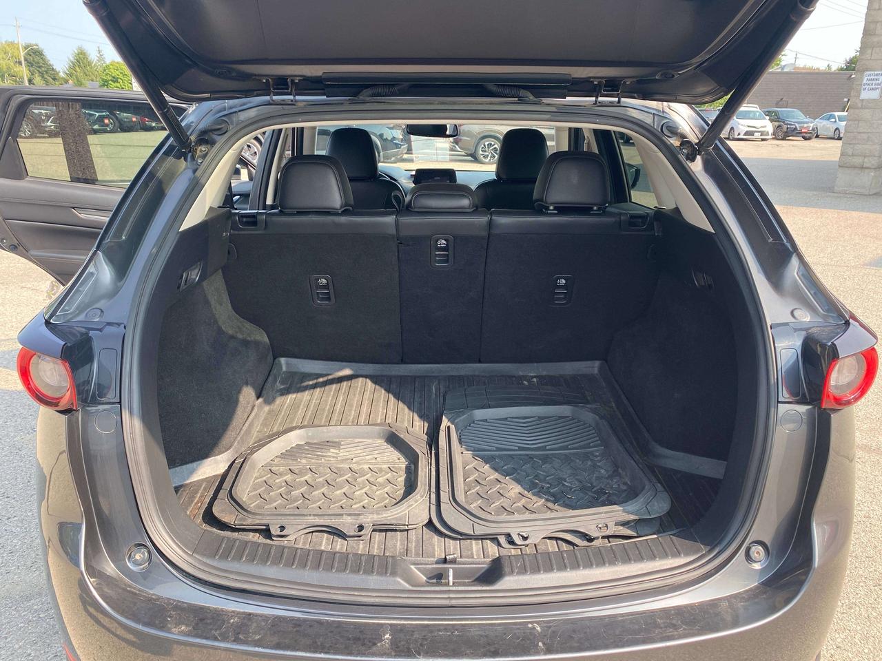 2018 Mazda CX-5 GT, CLEAN CARFAX, SUNROOF, LEATHER, BACK UP CAMERA Photo