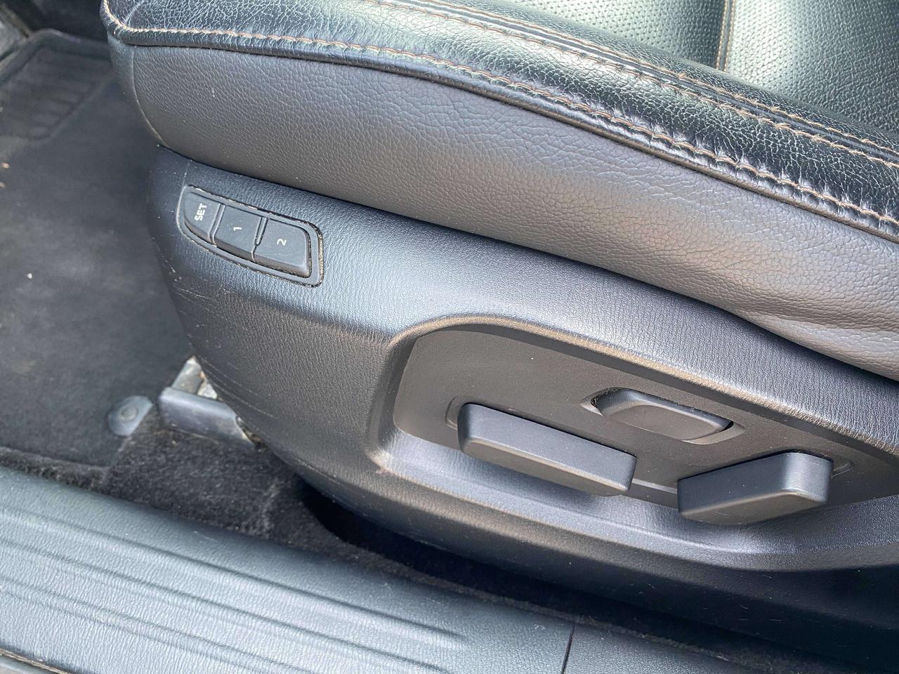 2018 Mazda CX-5 GT, CLEAN CARFAX, SUNROOF, LEATHER, BACK UP CAMERA Photo