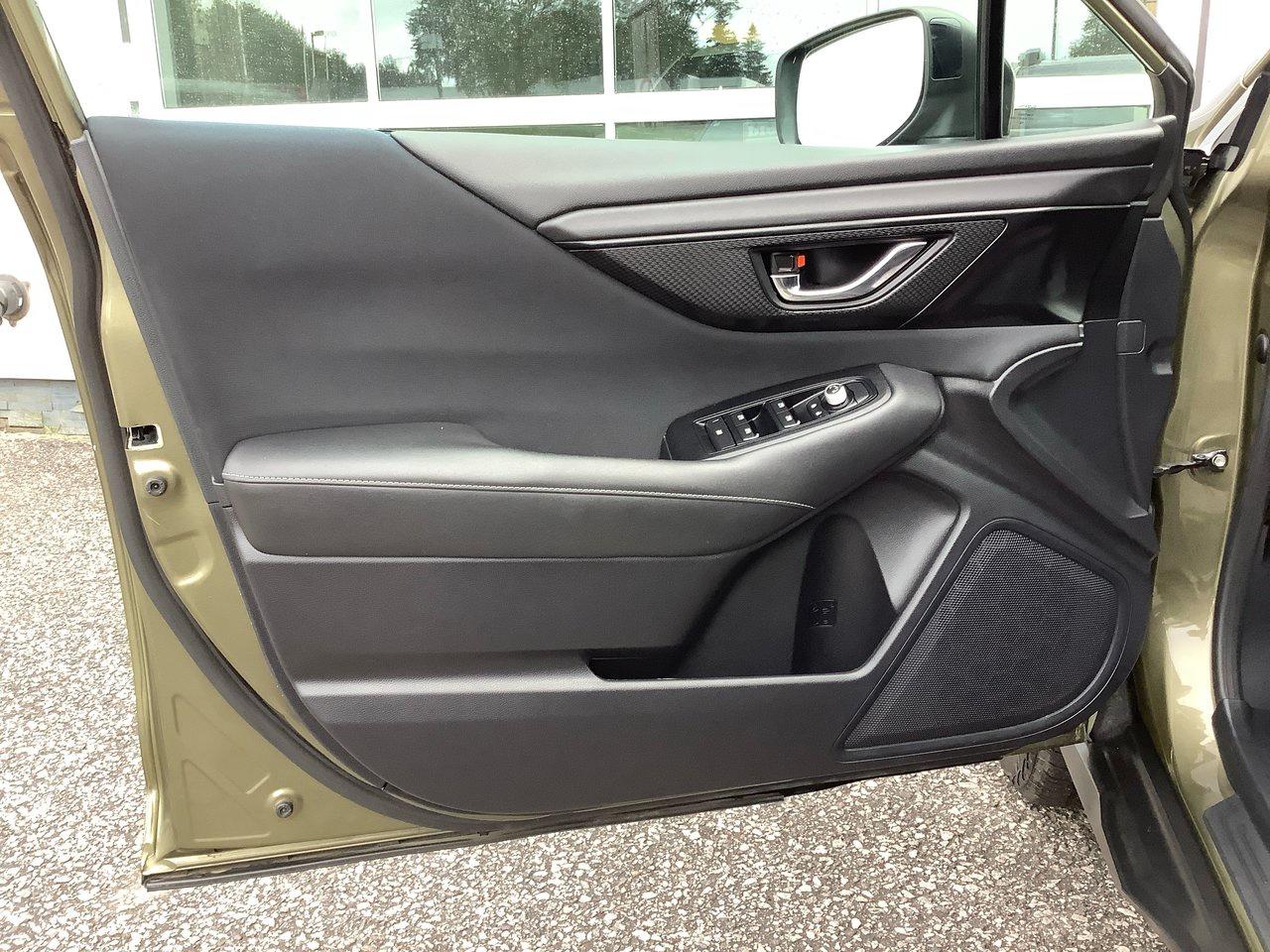 2020 Subaru Outback Touring Photo